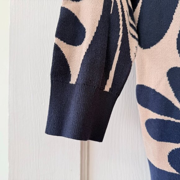 Ann Taylor | Leaf Petal 3/4 Sleeve Ann Cardigan - Picture 4 of 12